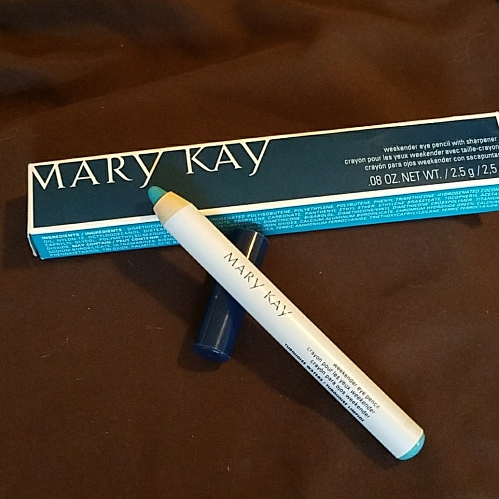 Eye pencil with sharpener
